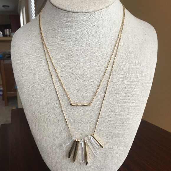 Stella & Dot Rebel Cluster Necklace - Picture 2 of 3